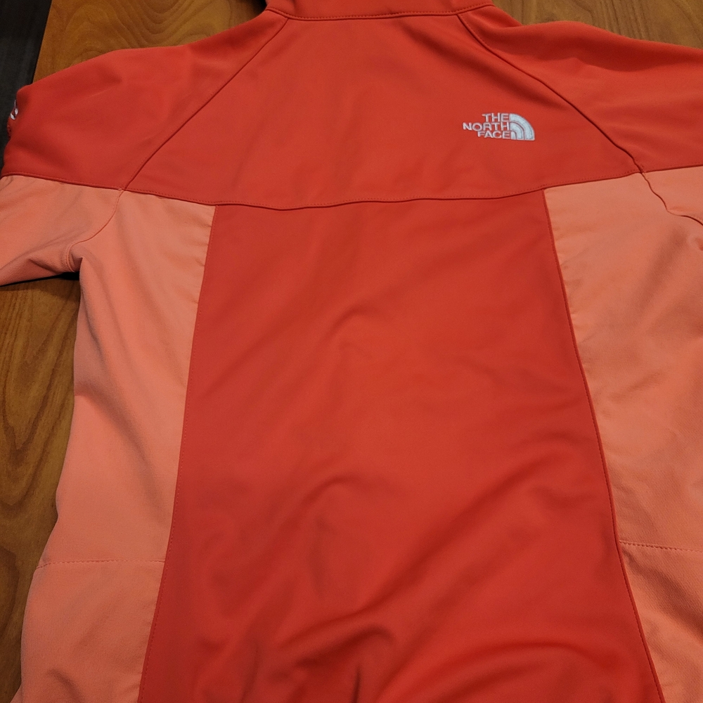 Northface Womens Summit Series Coral Windbreaker Size Small 4-6 - Picture 11 of 12